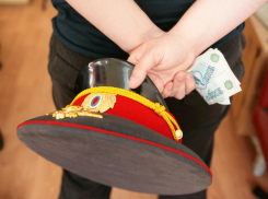 «Замять» уголовное дело подсудимому за 150 тысяч рублей пообещал молодой полицейский под Ростовом