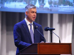 «Если что, я в отпуске»: отпуск сити-менеджера Ростова всегда проходит со странностями