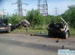 В Ростовской области в ДТП «восьмерку» разорвало пополам, водитель погиб