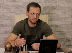 Ростовчанин Дмитрий Одинцов помогает детям с ДЦП проходить реабилитацию, недоступную по ОМС