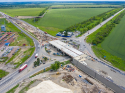 Работы на строительстве второй очереди обхода Аксая ведутся круглосуточно