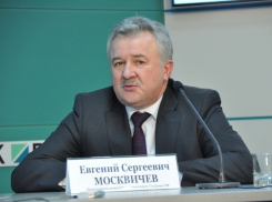 Эксперт:Остаться в Госдуме Евгению Москвичеву помогут связи