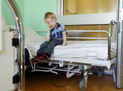 В Ростовской области спасают ребенка, съевшего ртуть из термометра 