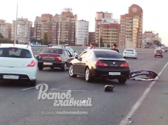 В Ростове на Ворошиловском мосту произошло серьезное ДТП