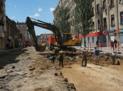 Разочарованный в главе Ростова губернатор поручил открыть Станиславского до ЧМ-2018  