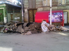 На улице Обороны и проспекте Нагибина обнаружены нарушения при проведении дорожных работ