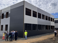 Модульную школу в Суворовском микрорайоне Ростова пообещали открыть к 1 сентября