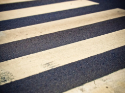 Двое дончан на «зебре» попали под колеса автомобилей