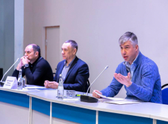 «Винтик бездушной бюрократической машины»: эксперты оценили поведение Логвиненко на встрече с жителями