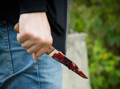 Хулиганы порезали мужчину, возвращавшегося с празднования Дня города в Ростове