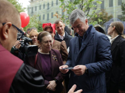 Логвиненко заявил, что зарплаты в Ростове за год выросли на 116%