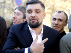 Баста согласился компенсировать Децлу моральный вред слова «чмо» 50 тысячами рублей