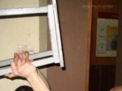 Родственник пациента жестоко избил табуреткой водителя ростовской скорой помощи