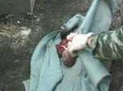 23-летняя жительница Шахт родила ребенка в ванной комнате, а потом убила его