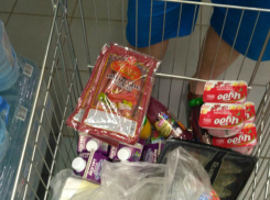 Просроченных продуктов на полторы тысячи рублей продали молодой паре в «Пятерочке» Ростова