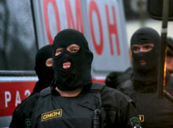 На заводе «Амилко» в Ростовской области ОМОН проводит обыск