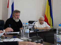 Могут выйти на свободу: трое осужденных рекомендованы к помилованию в Ростовской области