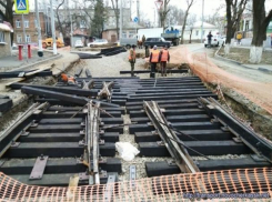  В задержке ремонта трамвайных путей администрация Новочеркасска винит погоду