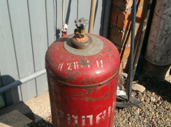 Подброшенный к школе газовый баллон навел панику на жителей Ростовской области