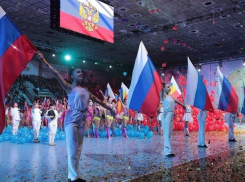В Ростове прошло яркое и эффектное открытие Года детского спорта 