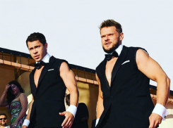 Проделки ростовчанина Павла Деревянко, который со страстью раздел друга, попали на видео 