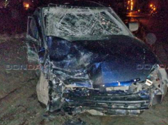 В лобовом столкновении автомобилей пострадали два жителя Ростовской области