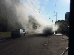 На проспекте Стачки у рейсового автобуса взорвалось колесо