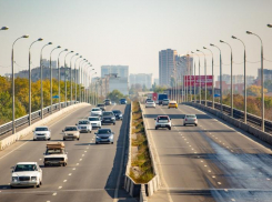 Тонировка — спасение в жару или опасность для окружающих: мнение эксперта, ГИБДД и жителей Ростова