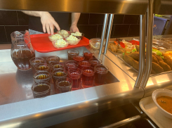 В половине школ Ростовской области Роспотребнадзор выявил нарушения в организации питания