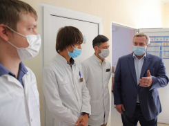 Ростовские студенты-медики, работающие в пандемию, получат по 7 тысяч рублей