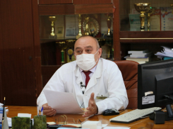 «Люди ждут помощь по пять часов»: Главный врач БМСП Волгодонска попросил не вызывать скорую по пустякам