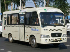 Водитель ростовского автобуса отказался следовать по маршруту из-за пробки