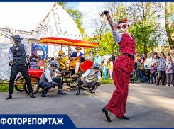 Стимпанк-крысы напали на ростовчан в парке Революции