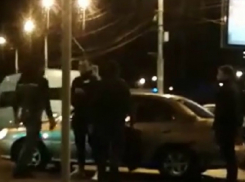 Ростовчане стали свидетелями эпической драки в районе главного ЖД Вокзала