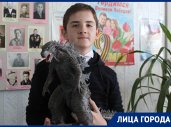 «Этот жанр называется дайкайдзю»: удивительные скульптуры чудовищ делает ростовчанин Николай Притула 