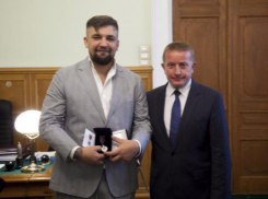 Баста получил награды Ростова-на-Дону из рук Сергея Горбаня