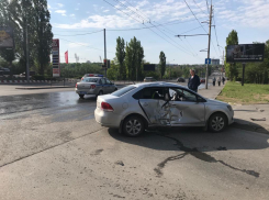 Мужчина пострадал в столкновении иномарки и мотоцикла в Ростове