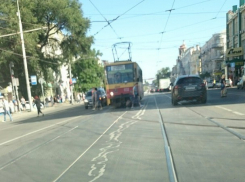 От жары разметка на Буденновском превратилась в «пьяную»