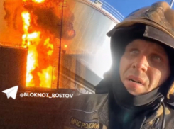 Ростовского блогера-пожарного могут уволить из МЧС из-за сбора гумпощи для спасателей
