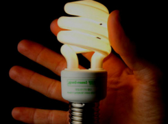 Взрывы, массовые вспышки света и исчезновение телеканалов испугали жителей Ростова