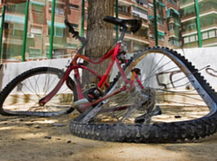 Иномарка сбила восьмилетнего велосипедиста на Токарной