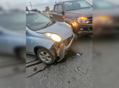 Девушка на Toyota попала в больницу после столкновения с Nissan в Аксайском районе