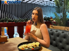 Два этажа, фиксированная цена и разбавленная газировка за 1000 рублей в Black Monkey: честный обзор ресторана с обезьянами