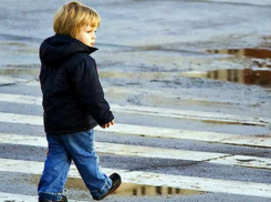 В Ростовской области пенсионер сбил 5-летнего ребенка на пешеходном переходе 