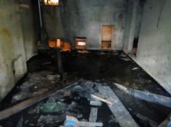 Травиться сероводородом вынуждены жильцы утопающей в фекалиях девятиэтажки Ростова