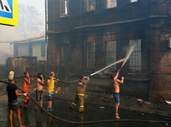 Обвиняемые в пожаре на Театральном спуске в Ростове отказались признавать вину