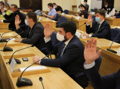 «Новичкам везде у нас дорога»: в гордуме Ростова определи состав постоянных комиссий