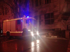 В центре Ростова загорелся Дом Кушнарева