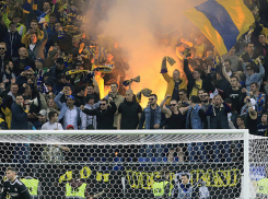 Жесткие меры грозят болельщику, использовавшему пиротехнику во время тестового матча на «Ростов-Арене»