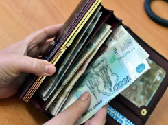 «Поднять с колен» зарплату бюджетникам приказал губернатор Ростовской области